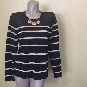 Vince Camuto Sweater black w Gold Stripes ⭐️ L